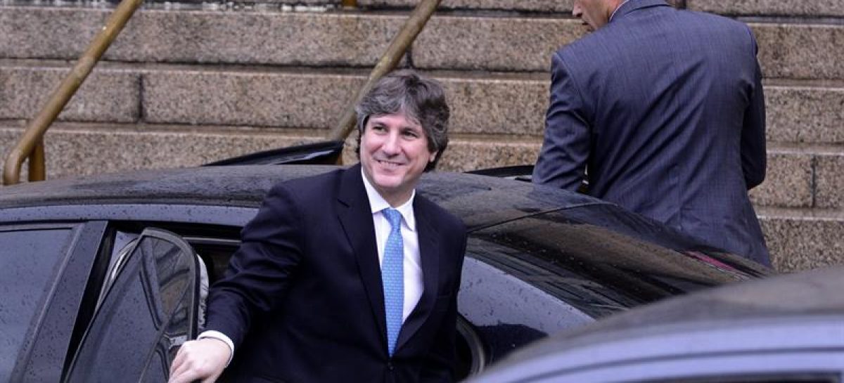 Fiscal pide enjuiciar al expresidente argentino Amado Boudou
