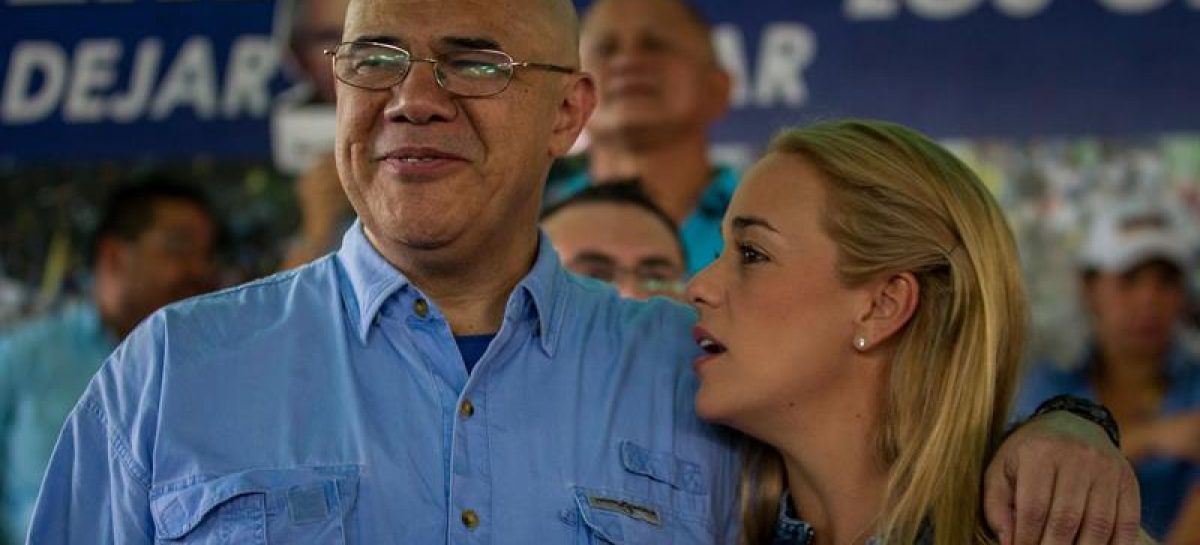 Oposición obligará a Maduro a someterse a revocatorio en 2016