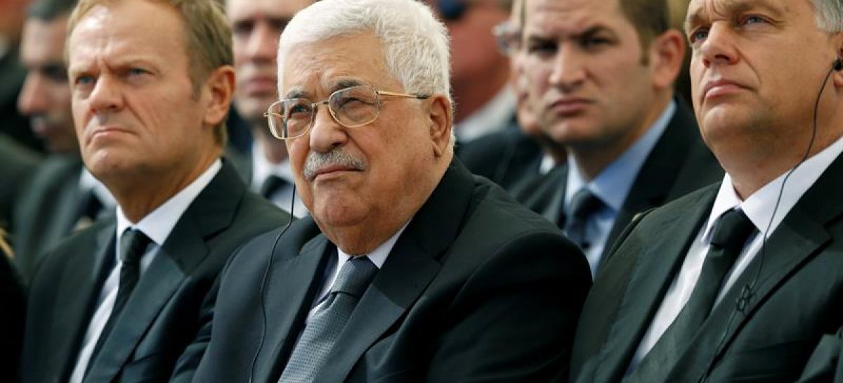 Netanyahu y Abás se estrechan manos en funeral de Peres