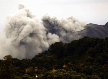 Volcán Turrialba en Costa Rica registró su erupciones más impetuosas
