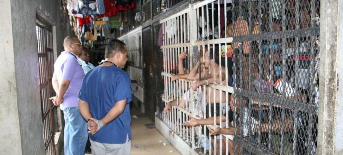 Varela sancionó ley que reforma el Sistema Penitenciario panameño