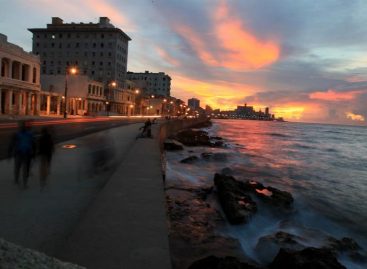 El malecón de La Habana tendrá servicio de internet wifi este año
