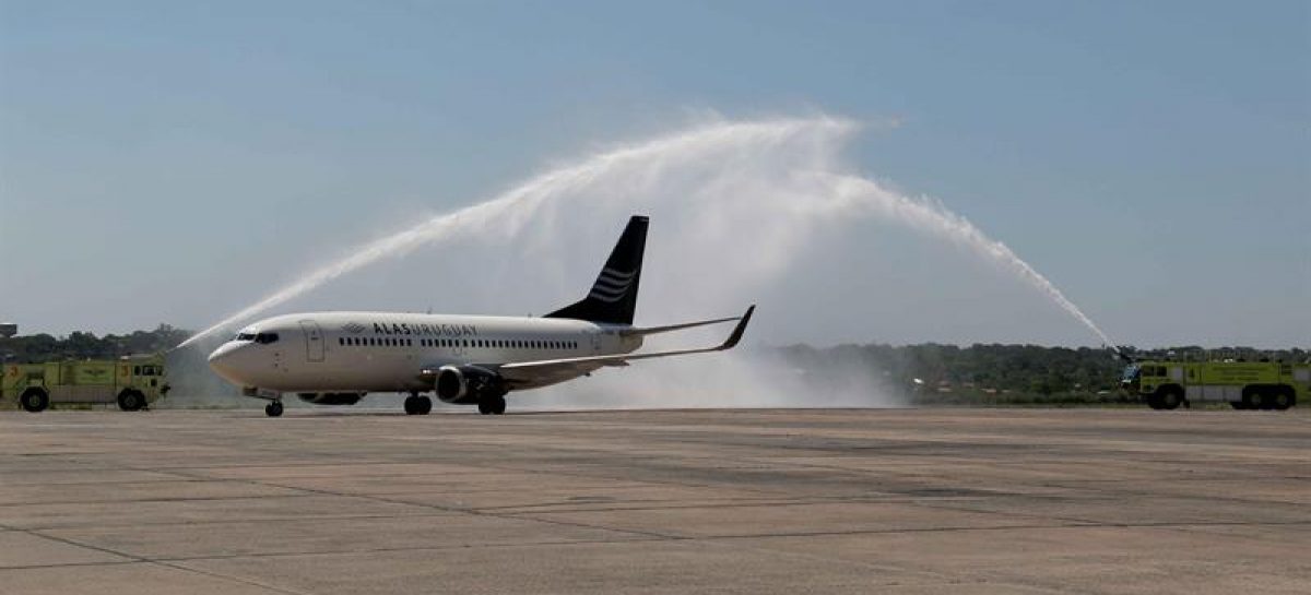 Aerolínea Alas Uruguay dejó de volar temporalmente a Asunción