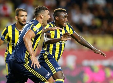 Avión del Fenerbahçe aterrizó de emergencia por un pájaro