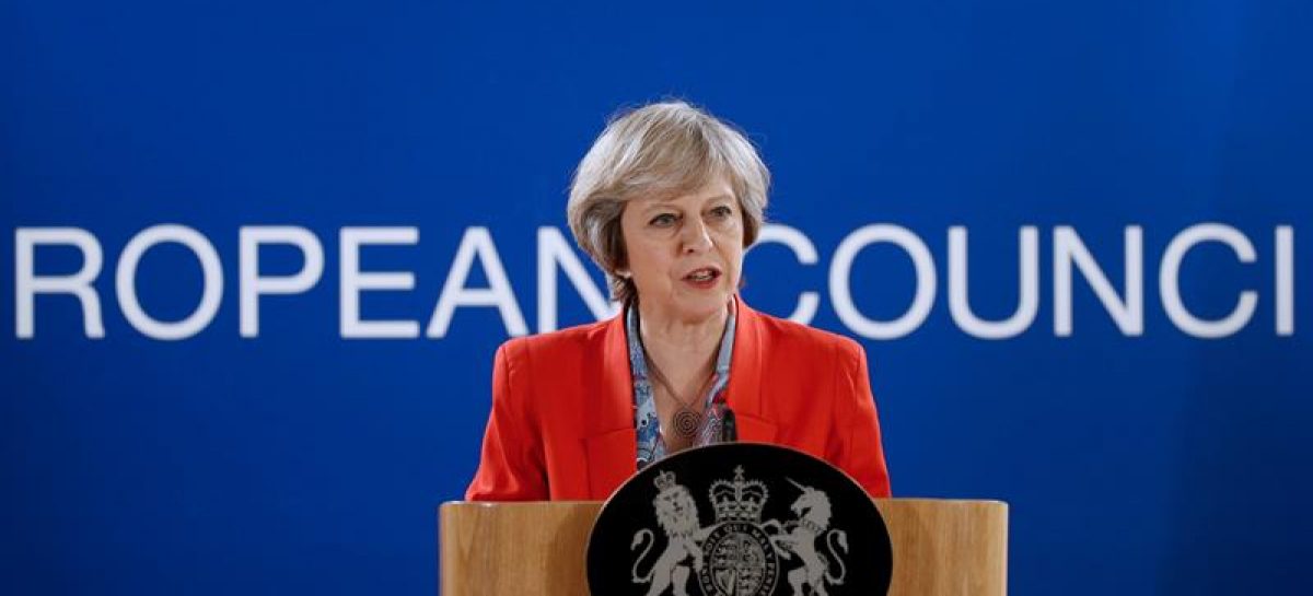May: Reino Unido controlará migración y mantendrá el libre comercio