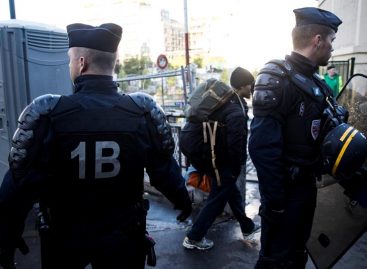 Policía francesa identificó a cientos de inmigrantes
