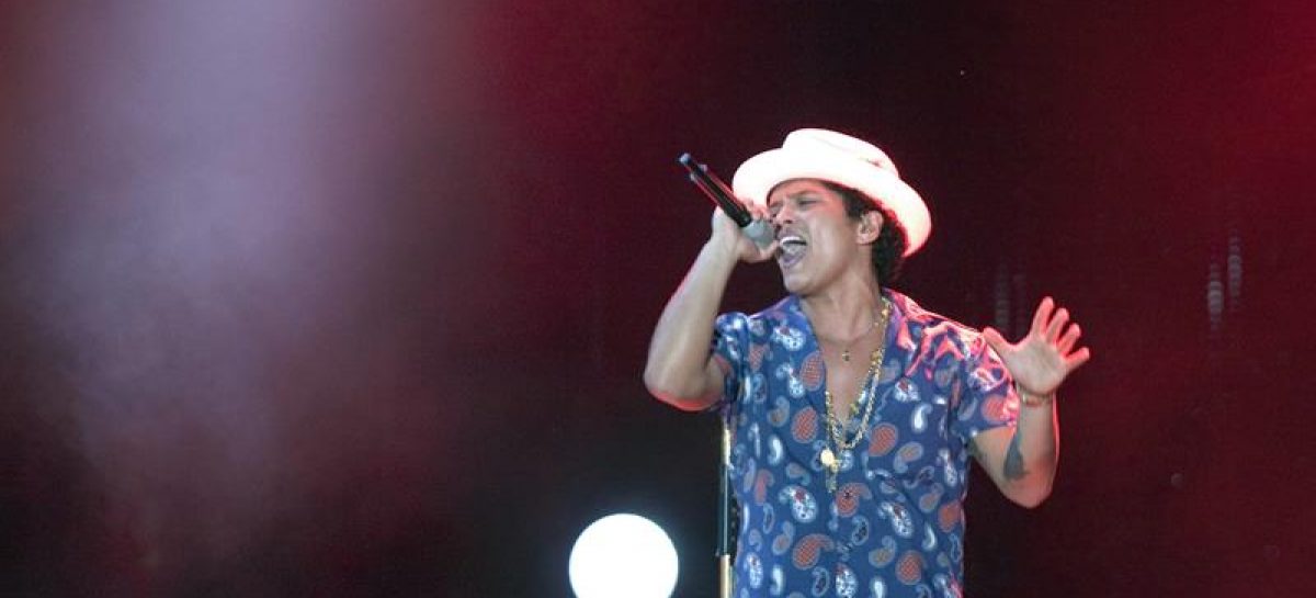 Bruno Mars lanzará este viernes «24K Magic», el primer sencillo de su tercer disco de estudio