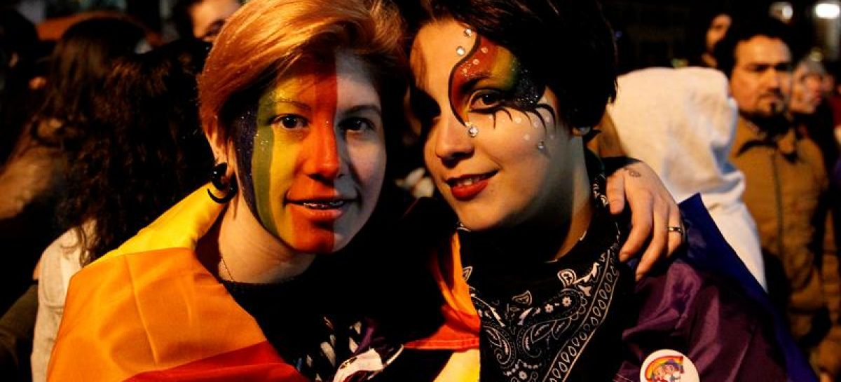 Montevideo se pintó de arcoíris con la marcha de la Diversidad