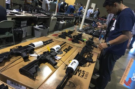 Venta de armas alcanzó un nuevo récord durante el «viernes negro»