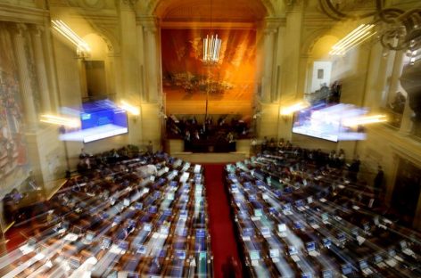 Nuevo acuerdo de paz con las FARC fue aprobado en un acalorado debate