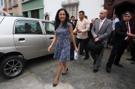 Esposa de expresidente de Perú renuncia a la FAO