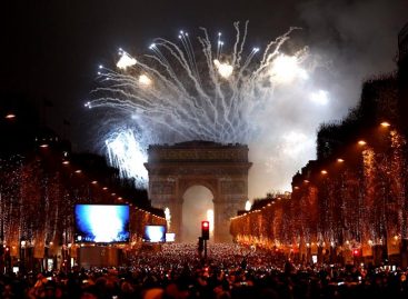 Más de 300 detenidos en una Nochevieja «sin grandes problemas» en Francia