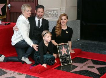 Amy Adams recibió su estrella en el Paseo de la Fama de Hollywood