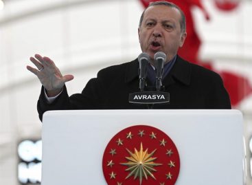Turquía aprueba artículos y ampliaron el poder de Erdogan