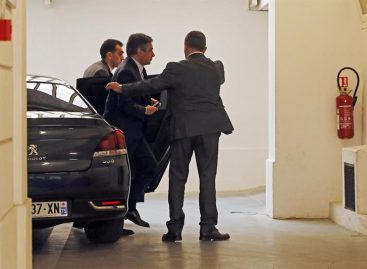 La justicia francesa investiga al portavoz de Fillon por fraude fiscal