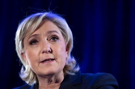Le Pen negó haber reconocido empleo ficticio de su guardaespaldas
