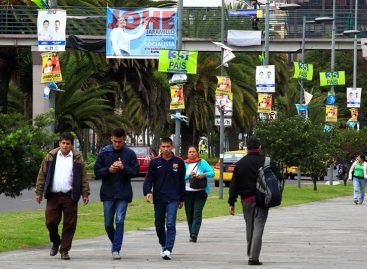 Ecuatorianos reflexionan su voto  y CNE pule detalles para comicios