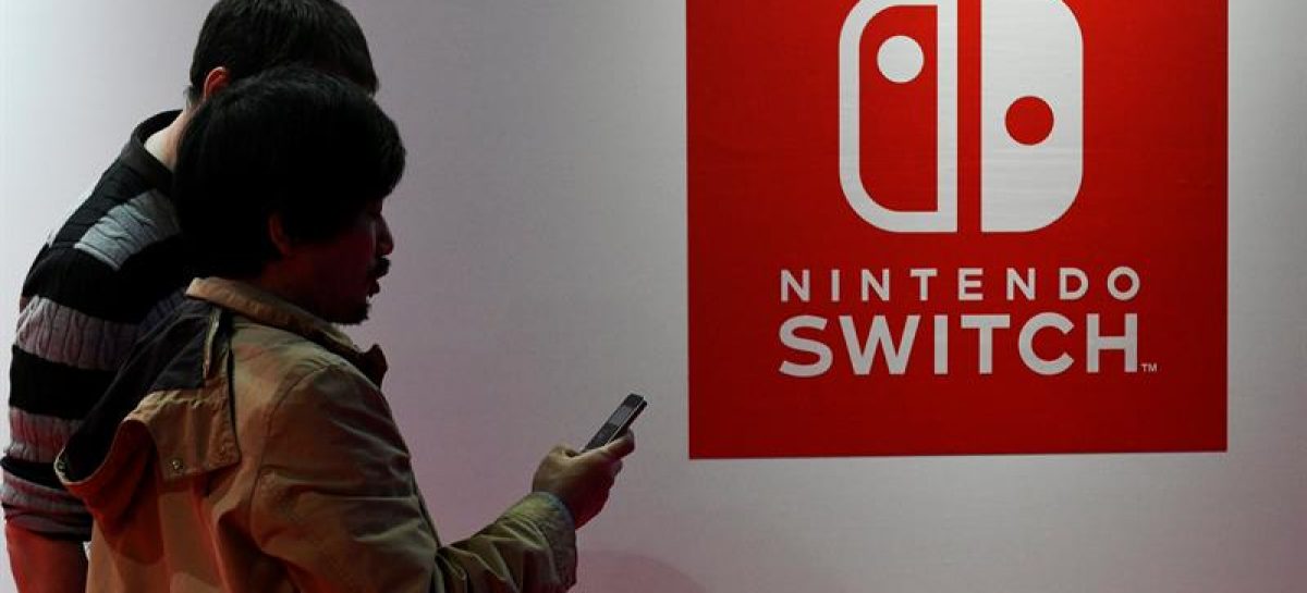 Las buenas ventas de la nueva consola Switch dan un impulso  a Nintendo
