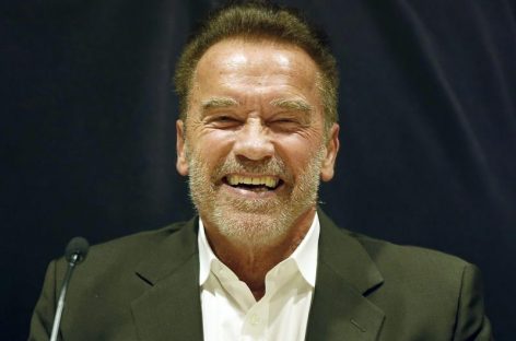 Schwarzenegger será la voz oficial del documental sobre el mundo marino