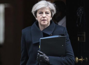 Theresa May dice que desea un Reino Unido «más unido»