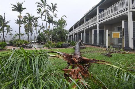 El ciclón Debbie azotó la costa nororiental de Australia