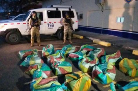 Panamá y EE.UU. interceptan cargamento de droga transportado por colombianos