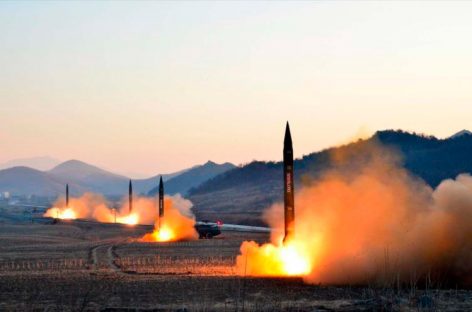 Corea del Norte reforzará armas nucleares por portaaviones de EEUU
