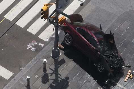 Un muerto y trece heridos por atropello múltiple en Times Square