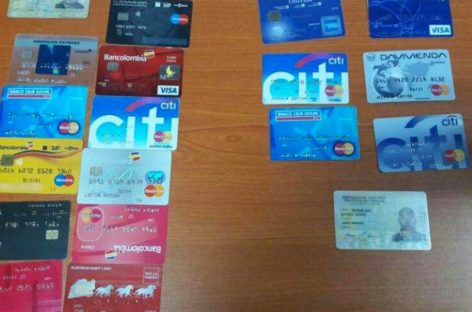Capturados cinco extranjeros que clonaban tarjetas en la capital