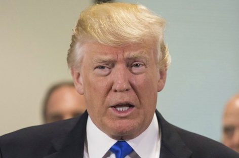 Donald Trump criticó nuevamente que mantengan bloqueado el veto migratorio