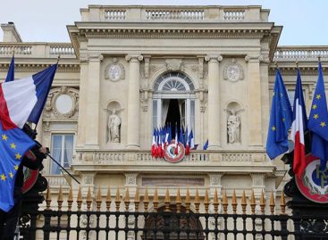 Gobierno francés cerrará mezquitas por supuesta apología al terrorismo