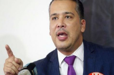 Renunció secretario de embajada de Venezuela en Panamá