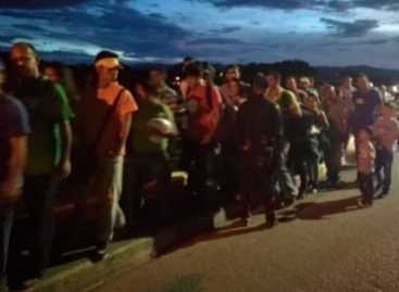¡DE LOCOS!: 26 mil venezolanos cruzaron la frontera hacia Colombia el lunes