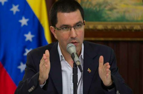 Gobierno de Maduro acusa a Varela de «seguir órdenes de Estados Unidos»
