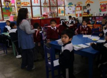 Perú: crean plataforma virtual para estudiantes afectados por huelga de maestros