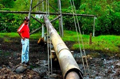 Tres ataques a oleoducto en ofensiva del ELN dejó un muerto en Colombia