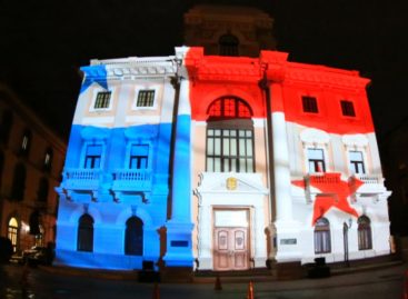 Con la iluminación del Palacio Municipal comienzan hoy las festividades patrias
