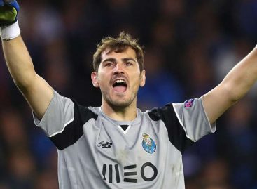Iker Casillas ganó el Premio Golden Foot 2017