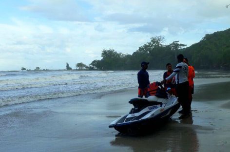 Continúa búsqueda de joven desaparecido en Playa La Angosta de Colón