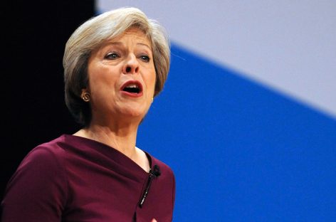 Theresa May refuerza su liderazgo tras el acuerdo del “brexit”