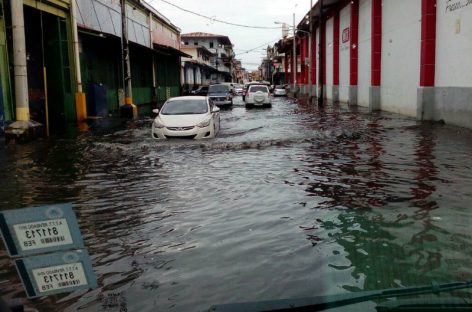 Fuertes lluvias causaron inundaciones en Colón y Panamá
