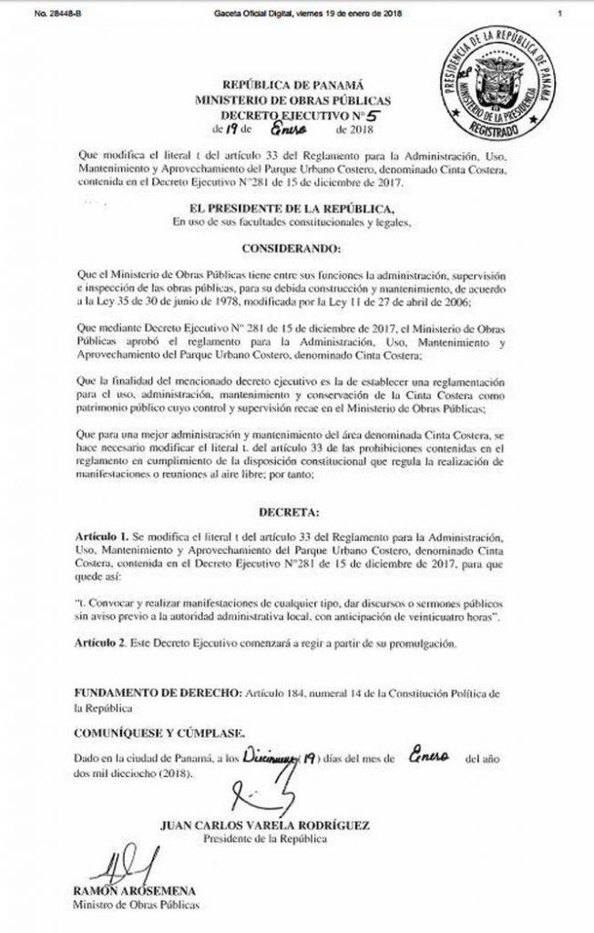 protestar en la cinta costera