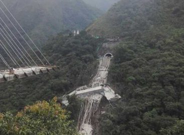 Nueve muertos dejó caída viaducto en Colombia