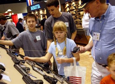 Tribunal Supremo estadounidense rechazó evaluar dos casos sobre restricción de armas