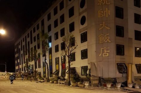 Un terremoto de 6 grados derrumba un hotel en Taiwán