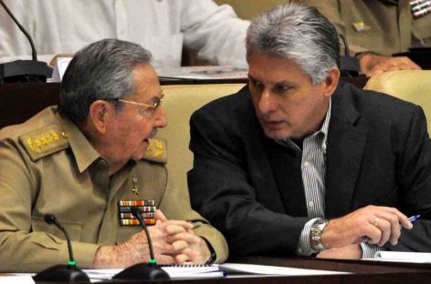 Raúl Castro dejó el mando de Cuba en manos de Miguel Díaz-Canel