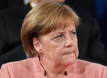 Merkel: Europa ya no puede esperar que Estados Unidos le proteja de conflictos