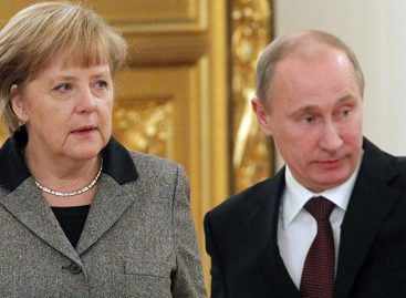 Putin y Merkel coinciden en importancia de mantener acuerdo nuclear con Irán