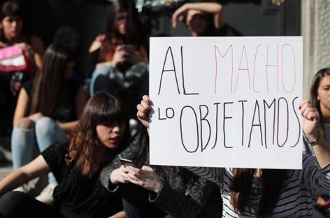 Alumnas feministas llamaron a ocupar todas las casas universitarias de Chile