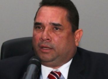 Demandarán al diputado Ayala por el «camarón legislativo»